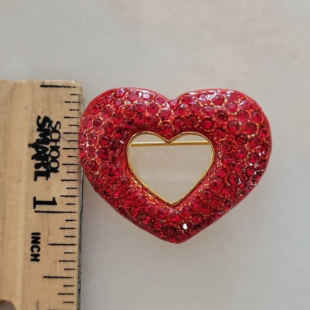 Heart Pin - Picture 3 of 4